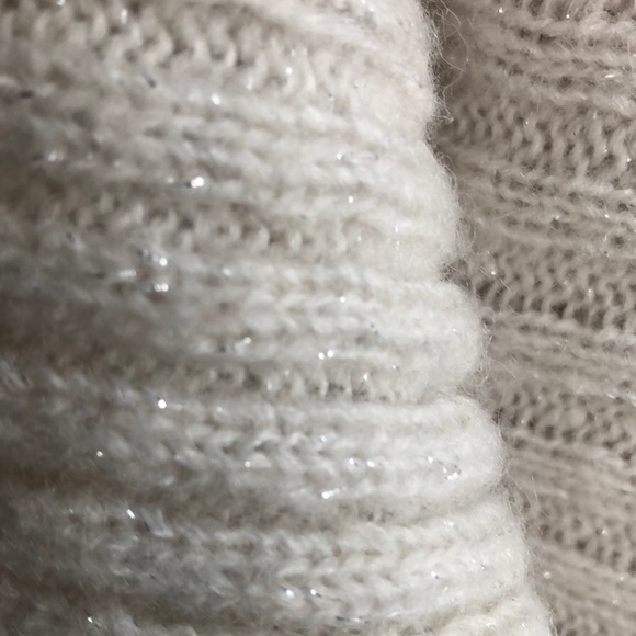 Jennifer Lopez cream asymmetrical cardigan size L, versatile and classic style - Picture 9 of 9